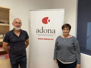 Juan Castro y María Otermin, gerente y coordinadora de ADONA